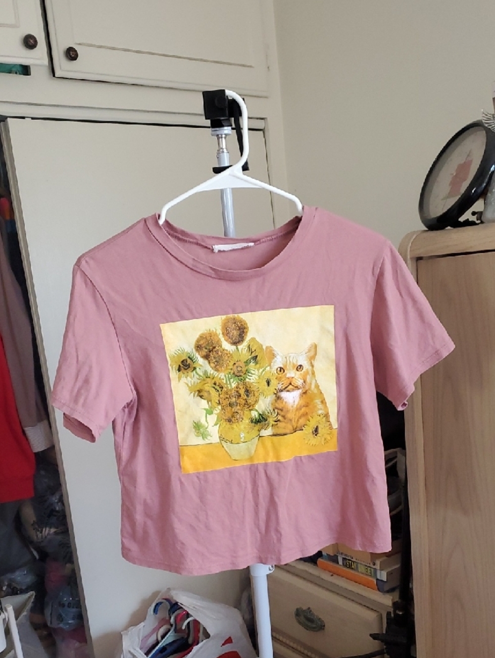 Dusty Rose Van Gogh Cat & Sunflowers Graphic Cropped Tee Size S